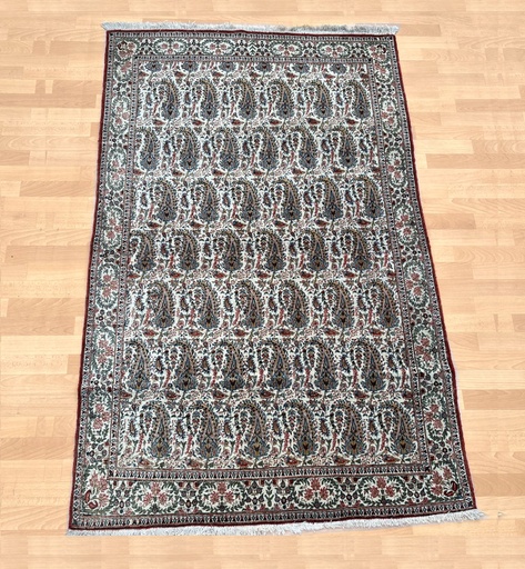 [0077] Kirman Laver, Persien (semi-antik)