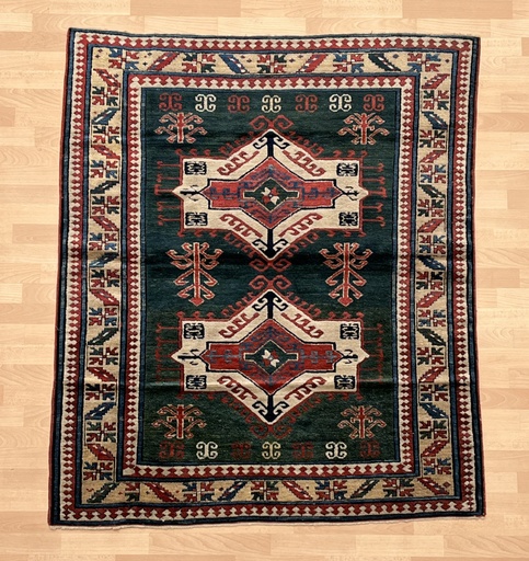[0333] Kaukasischer Teppich  (semi-antik)