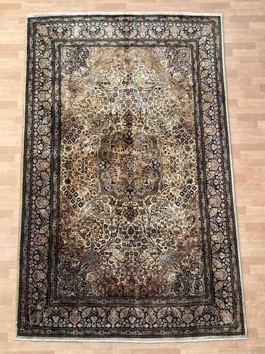 [0559] Klassischer Teppich, Persien